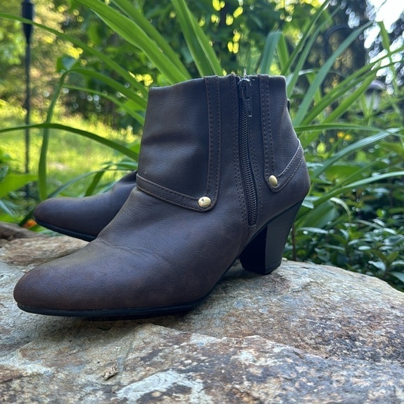 Life stride soft systems active arch booties brown size 7.5 - Picture 9 of 9